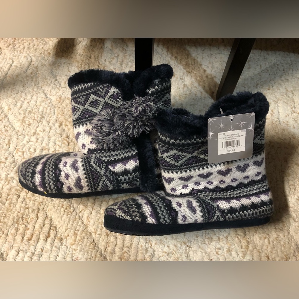 Denver Hayes Women Navy Jacguard Warmer Shoes